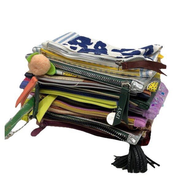 Lot Of 18 Ipsy Glam Bags Pink Black Glitter Sparkle Betty Boop Halloween Bats - Picture 1 of 7